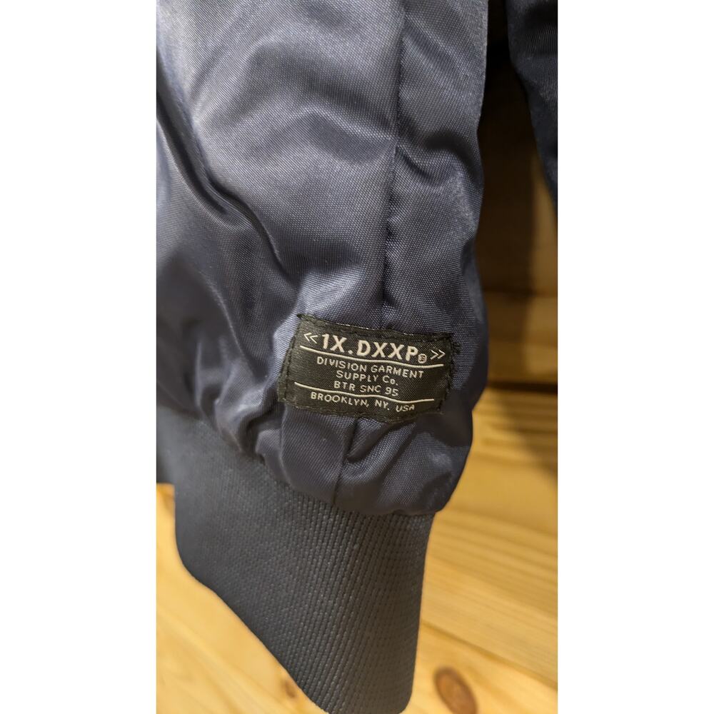 10 Deep Bomber Jacket - Picture 2 of 8